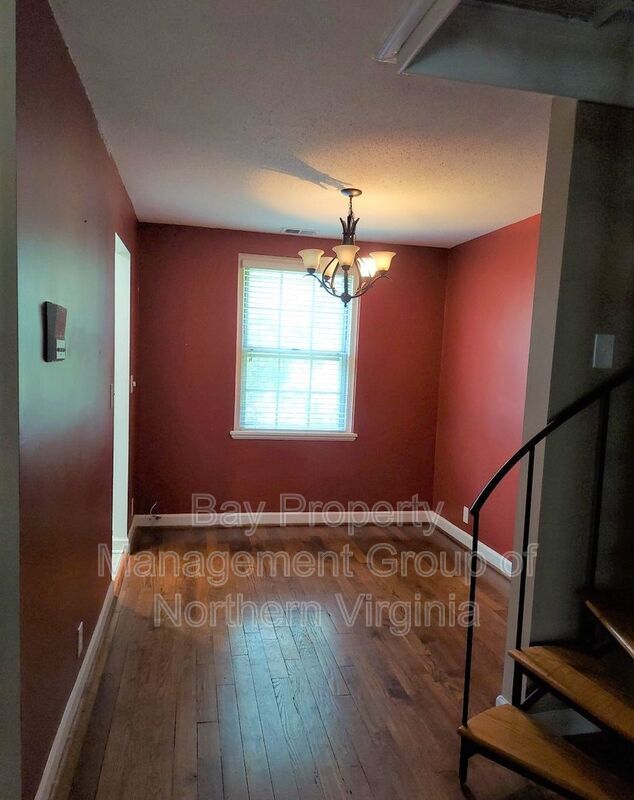 Building Photo - 4608 31st Rd S