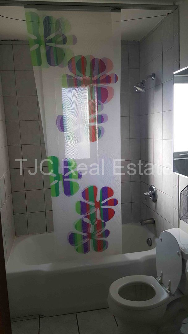 Foto del edificio - 1215 S Jackson St