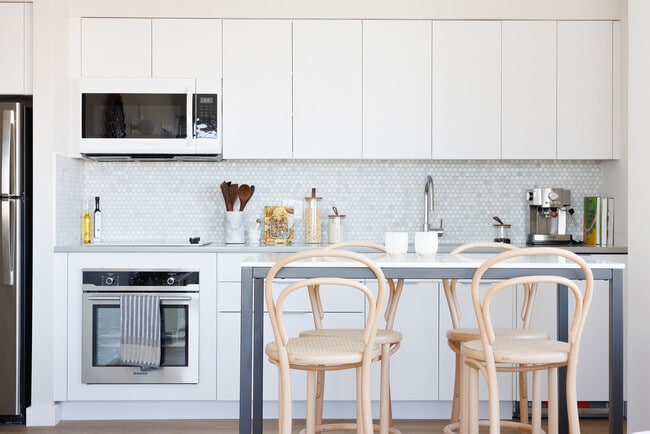 Building Photo - Newark Urby