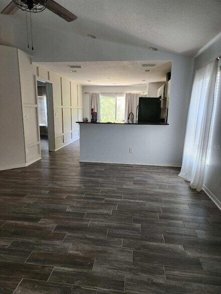Building Photo - 5806 Oak Mill Terrace