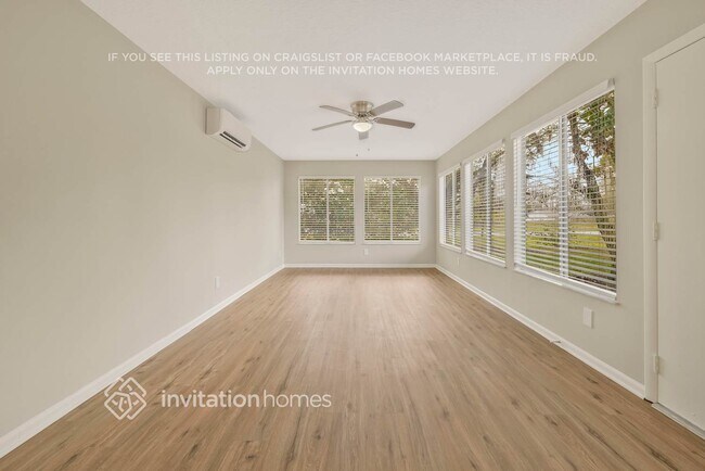 Foto del edificio - 10425 Kingbrook Ln