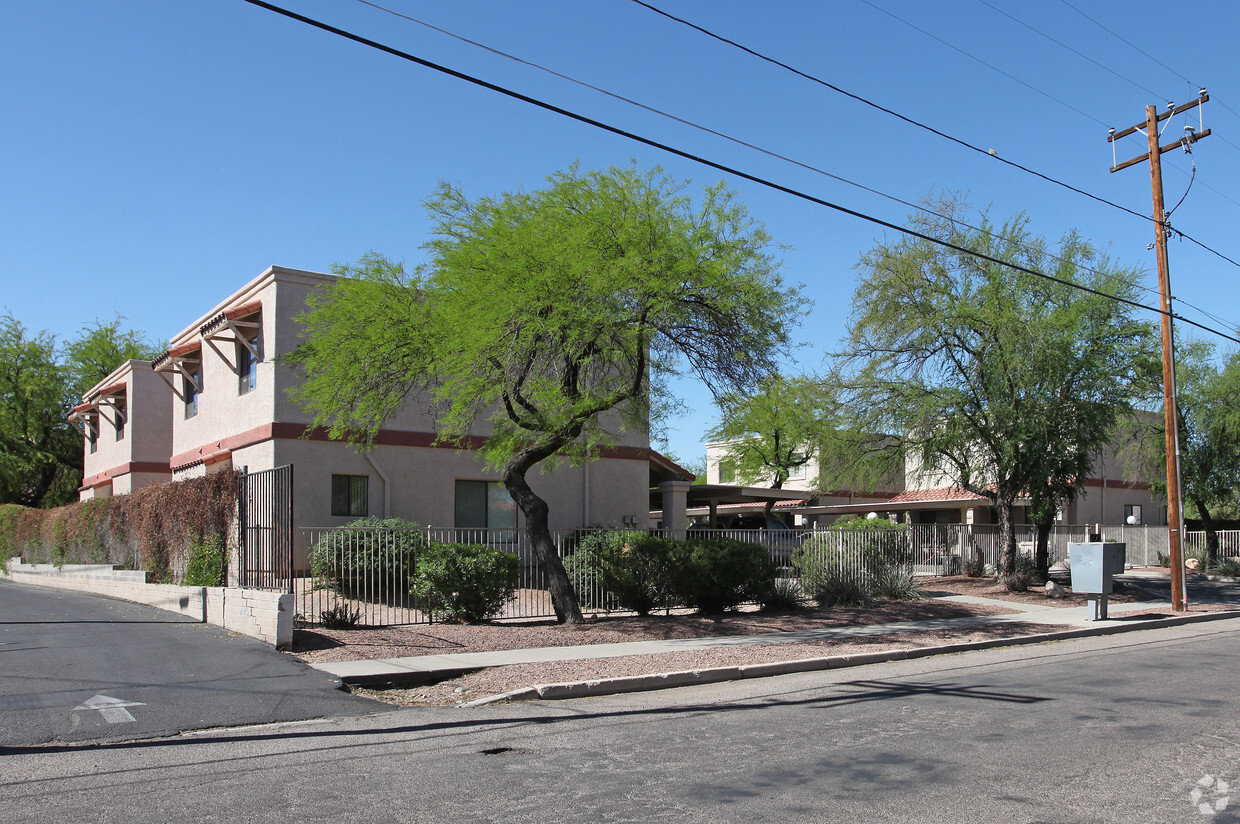 Foto principal - Monte Vista Townhomes