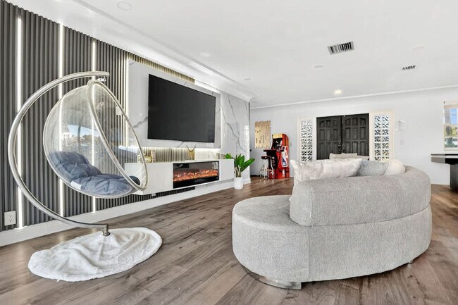 Foto del edificio - 2365 NE 195th St