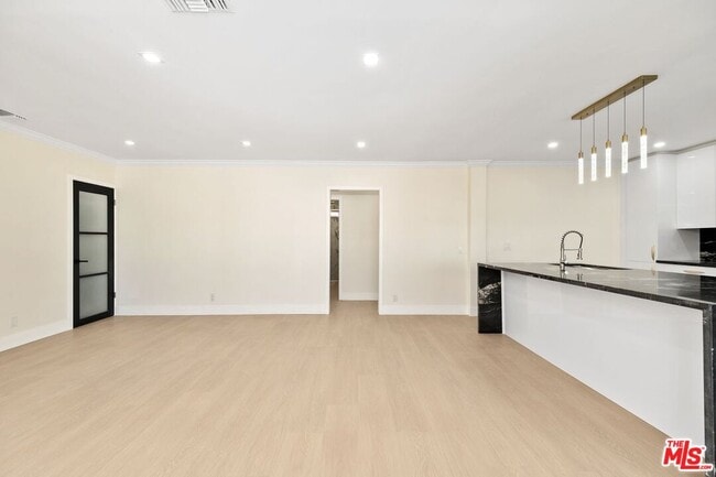 Building Photo - 1223 23rd St