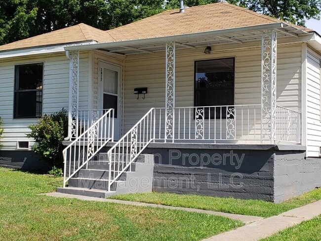 Building Photo - 3817 E 21st Pl