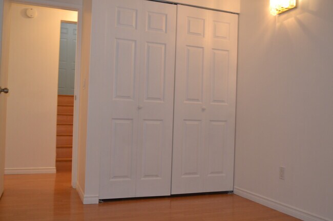 Photo du bâtiment - 2690 Kingsford Av