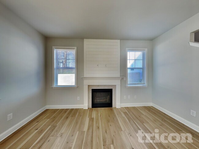 Foto del edificio - 165 Lynnridge Dr