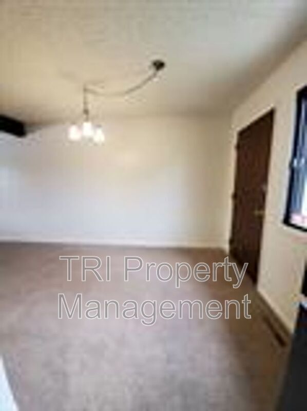 Foto del edificio - 2141 28th Ave Ct