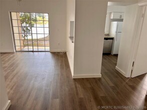 Building Photo - 2121 NW 96th Terrace