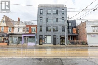 Building Photo - 1000 Bathurst St