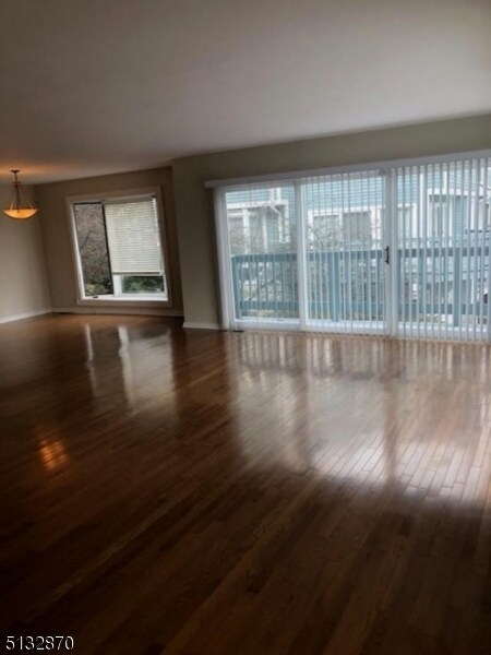 Building Photo - 12 Skyview Terrace