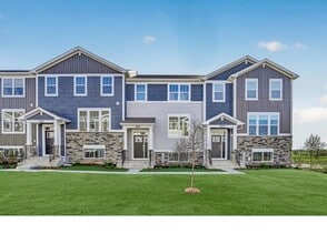 Building Photo - 422 Red Oak Cir