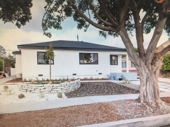 Charming Liberty Village home- 3BD, 2Ba- Available on 5/15 - Charming Liberty Village home- 3BD, 2Ba- Available on 5/15