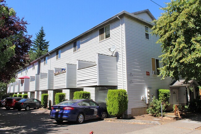 Building Photo - 17-23-23 SE 127th Ave