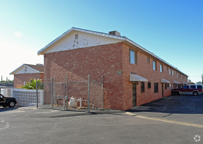 Cliff Terrace - Cliff Terrace & On the Hill Apartments