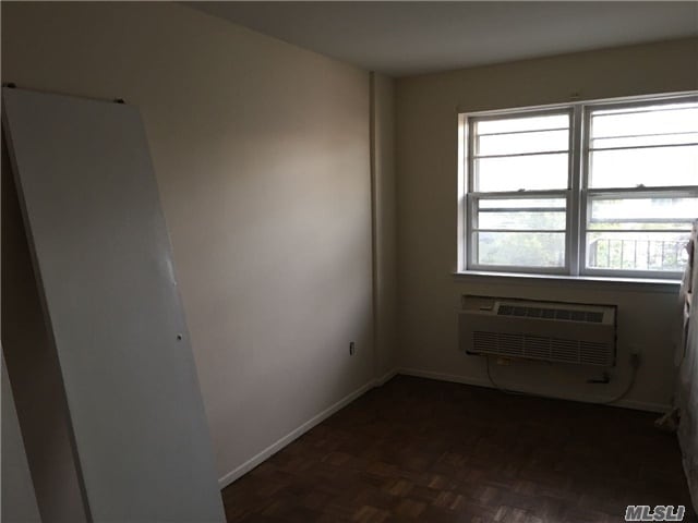 Building Photo - 213-42-213-34 34th Rd
