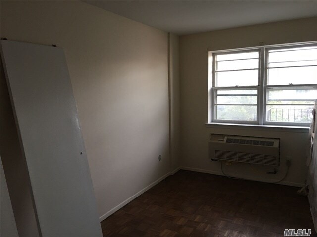 Foto del edificio - 213-42-213-34 34th Rd