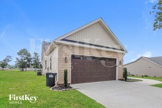 Foto del edificio - 172 Greythorn Dr