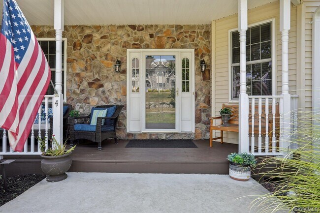 Foto del edificio - 4 Deer Run