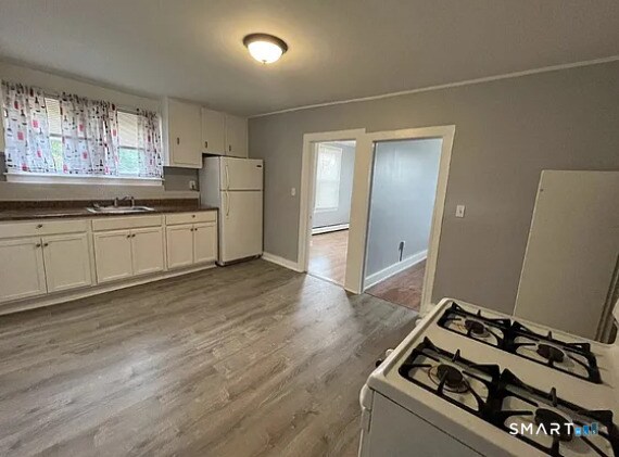 Building Photo - 22 Green St