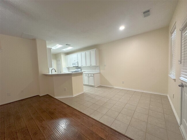 Foto del edificio - 254 Liriope Ct