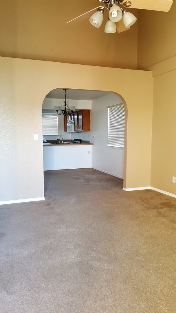 Building Photo - Best  Deal In El Paso Rentals!!