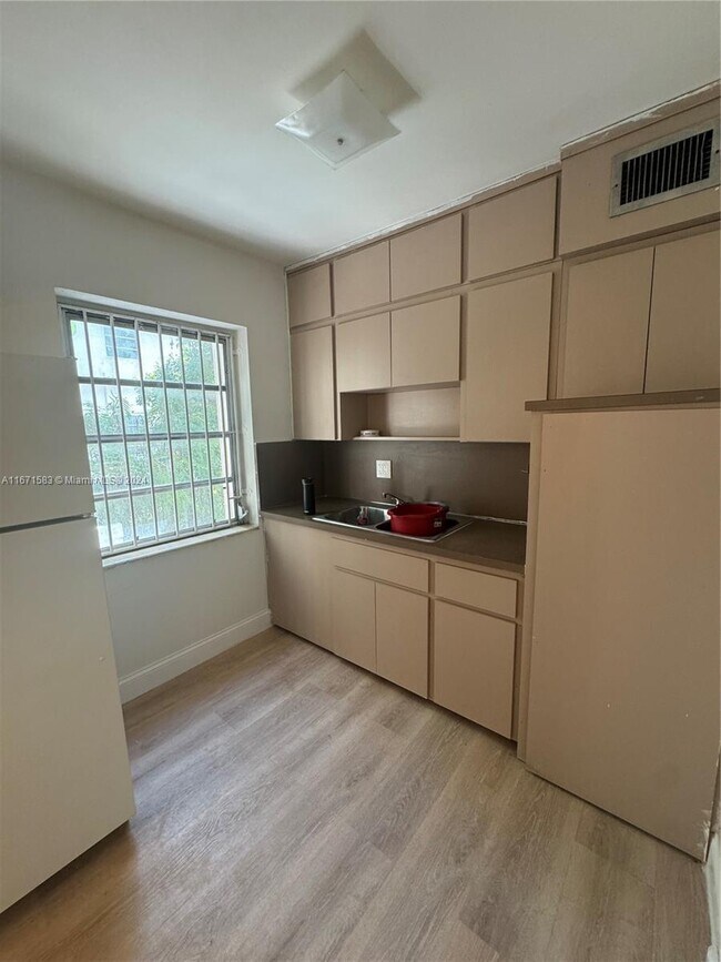 1431 SW 37th Ave Unit 1, Miami, FL 33145 Condo for Rent in Miami, FL