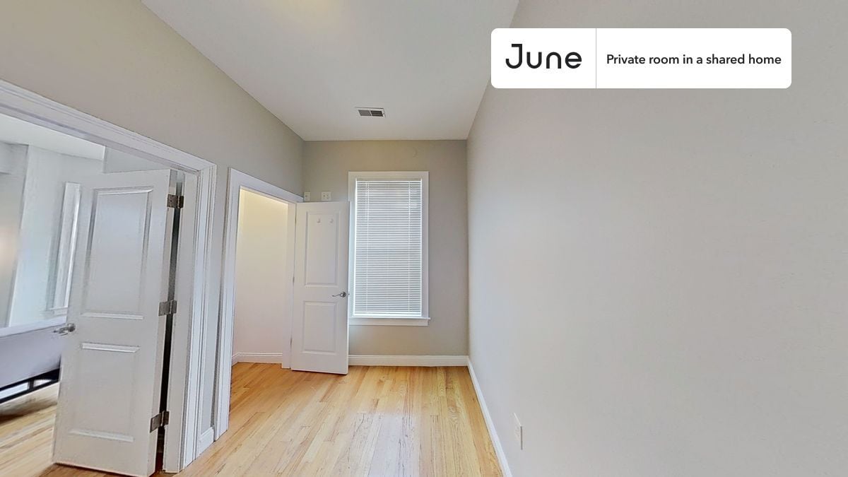 Private bedroom in 3 bed/1 bath Home - Private bedroom in 3 bed/1 bath Home