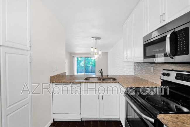 Foto del edificio - 4354 N 82nd St