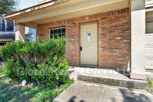 Building Photo - 112 Willow View