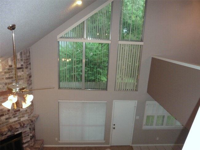 Building Photo - 3607 Duncaster Dr