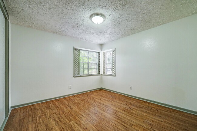 Foto del edificio - 1906 Iron Ridge