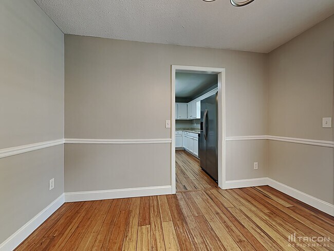 Building Photo - 8080 Sumit Creek Dr NW