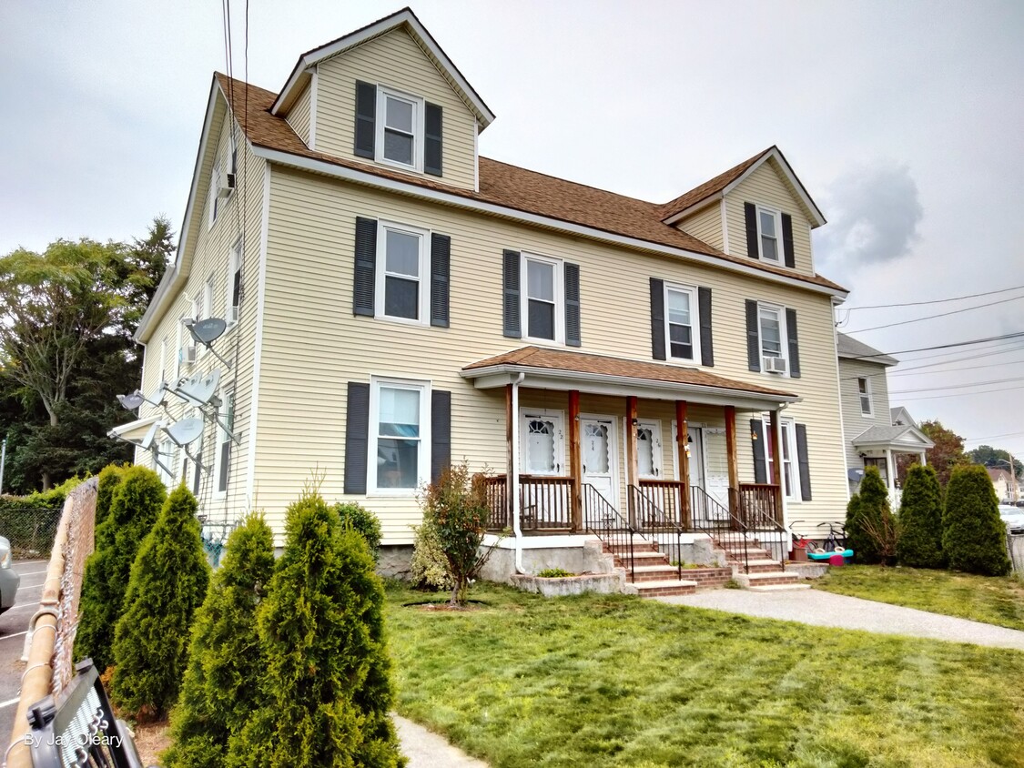 Side-Front view of Property - 22 Exeter St