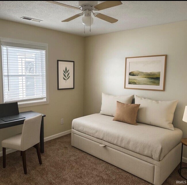 Foto del edificio - 10506 Oak Valley Rd