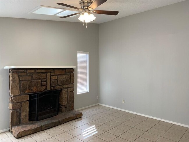 Building Photo - 1006 Turtle Creek Dr