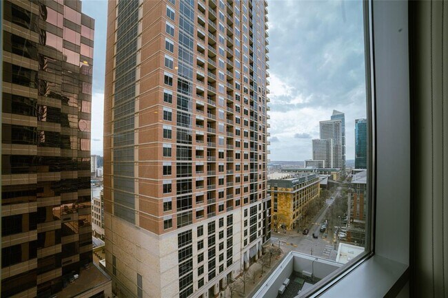 Foto del edificio - 200 Congress Ave