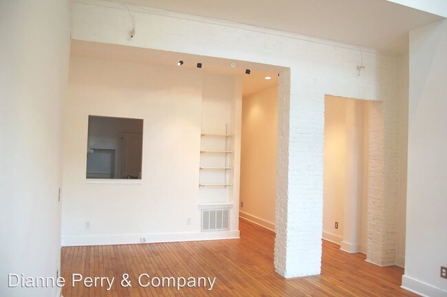 Building Photo - 2 br, 1.5 bath House - 29 S. Front St. B