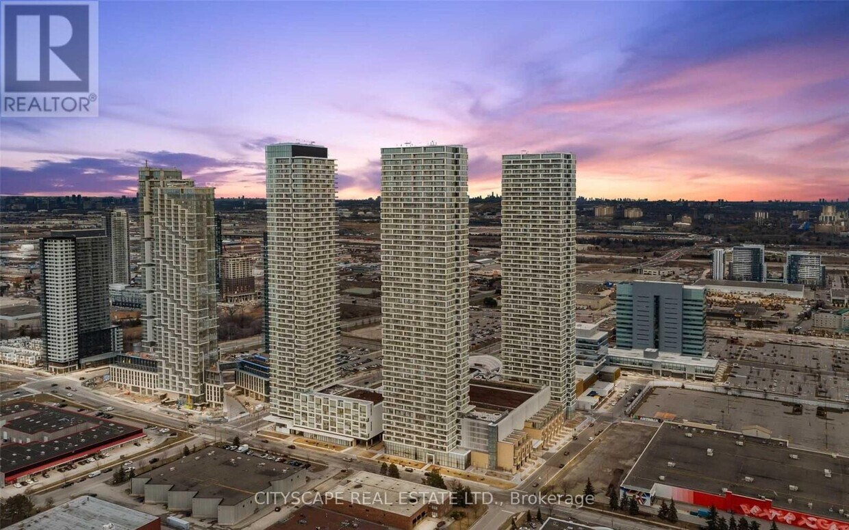 8982898 Portage Pkwy, Vaughan, ON L4K 0J6 House for Rent in Vaughan