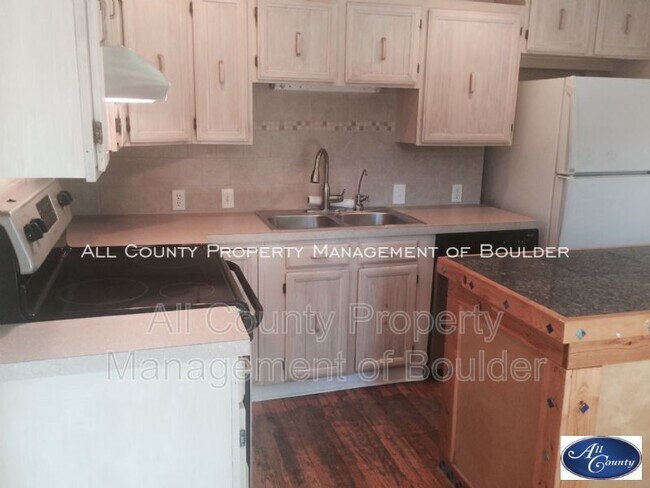 Building Photo - 4817 Eldorado Springs Dr
