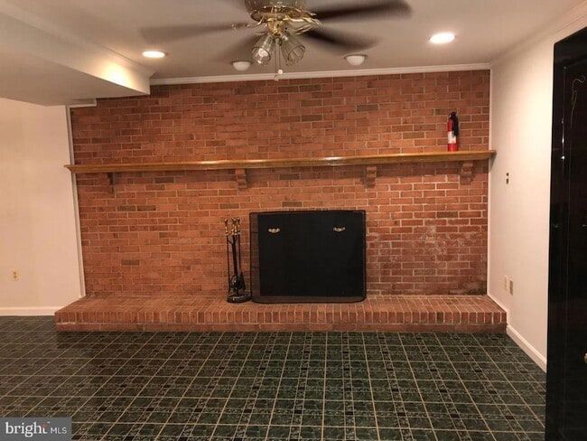 Foto del edificio - 41316 Red Hill Rd