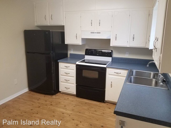 Foto del edificio - 4804 Tradewinds Dr