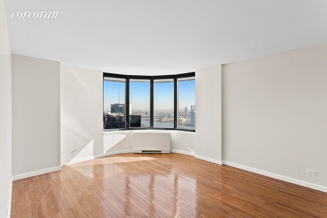 Foto del edificio - 330 E 38th St
