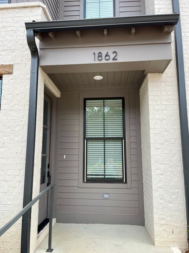 Photo - Upscale 3 Bedroom unit in Oxford MS House