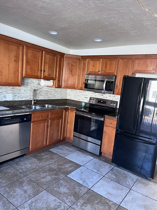 Foto del edificio - 889 Bristle Pine Pl