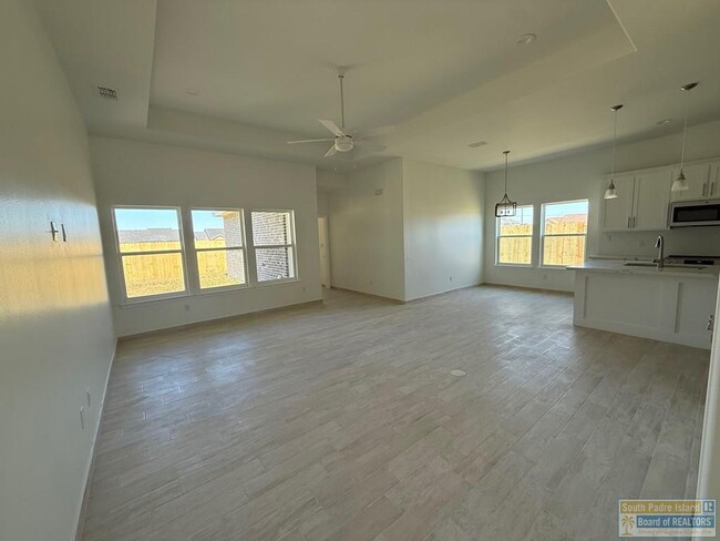Foto del edificio - 2626 Haverford Blvd