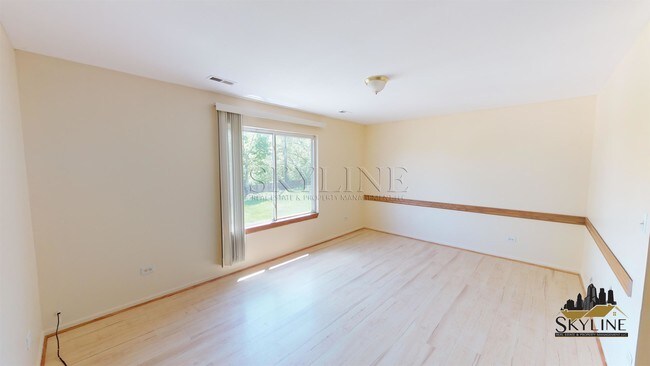 Foto del edificio - 1016 N Sheridan Rd