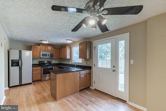 Foto del edificio - 6302 Betsy Ross Ct