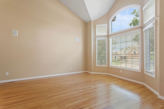 Building Photo - 625 S Snowmass Cir