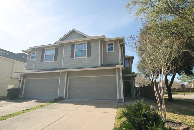 Building Photo - 25230 Finchgrove Ln